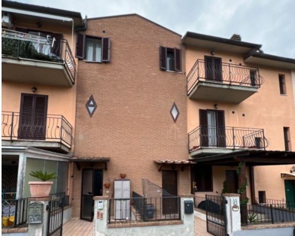 APPARTAMENTO Torrita di Siena (SI)
