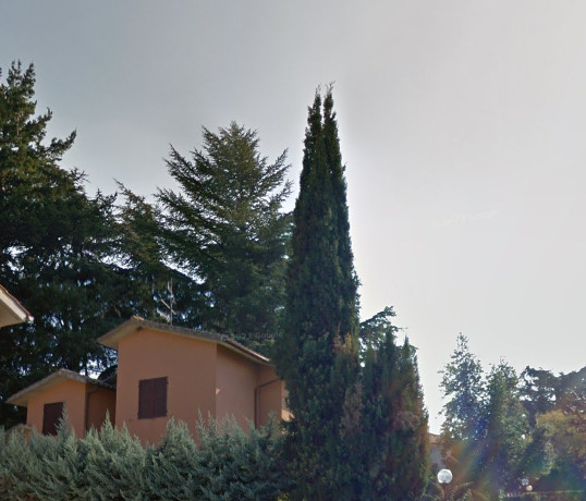 VILLETTA 11 VANI CON GARAGE E CORTE ESCLUSIVA