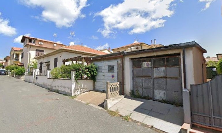 APPARTAMENTO con GARAGE e GIARDINO San Vincenzo (LI)