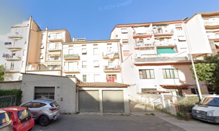 UFFICIO e MAGAZZINO Poggibonsi (SI)