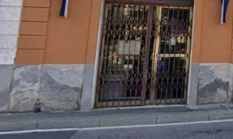 LOCALE COMMERCIALE A PORTO SANTO STEFANO