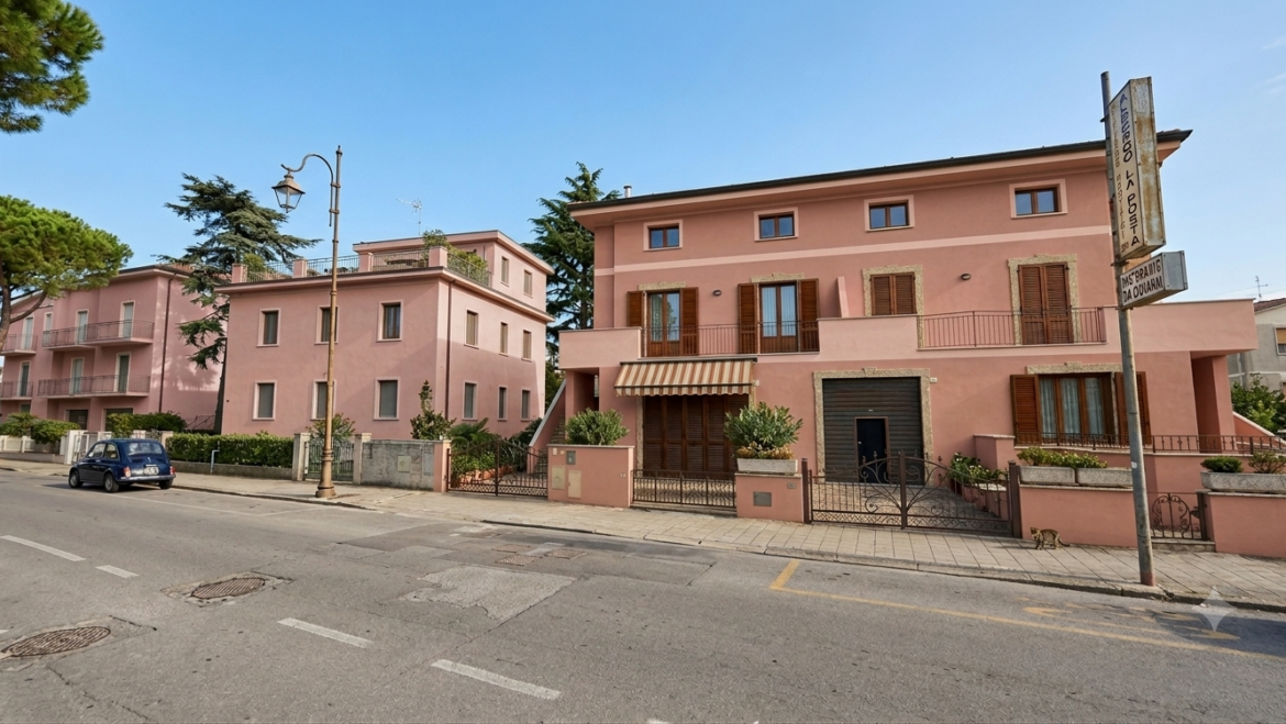 APPARTAMENTO con RESEDE Cecina (LI)